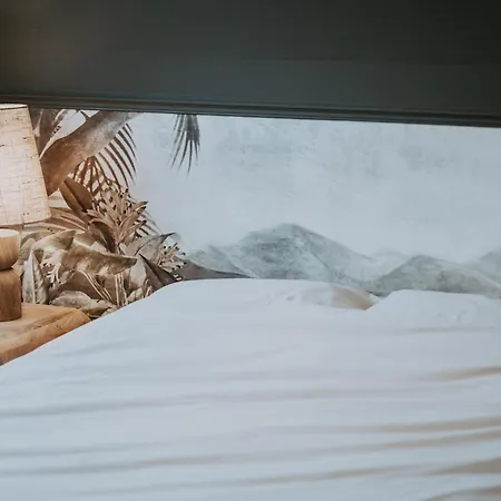 לינה וארוחת בוקר Biloba Coliving House