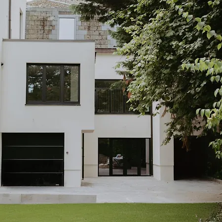 Biloba Coliving House *